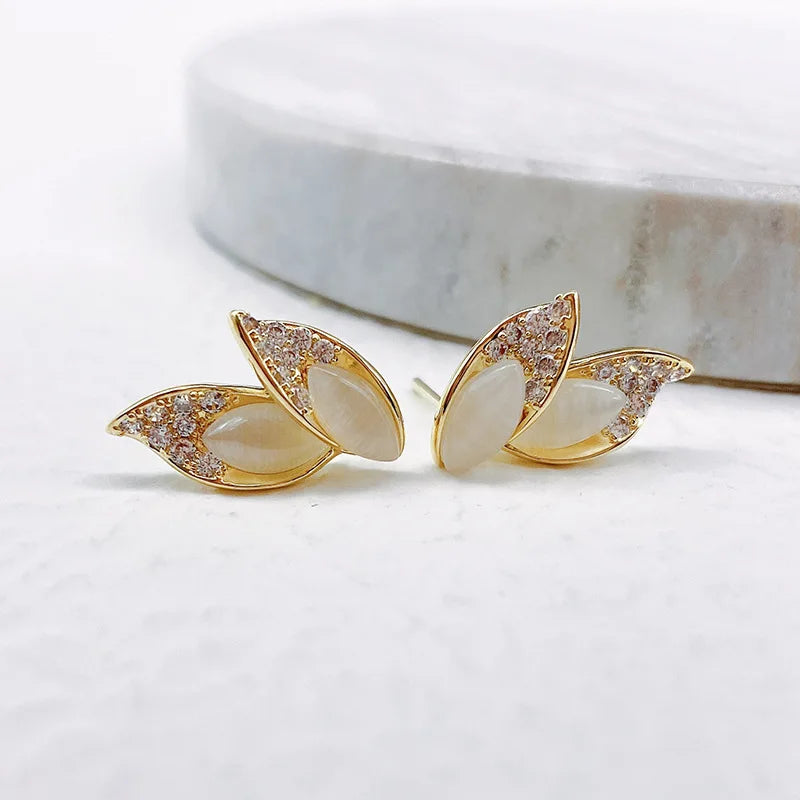 Bilincolor Elegant  Small Leaf Earrings For Women