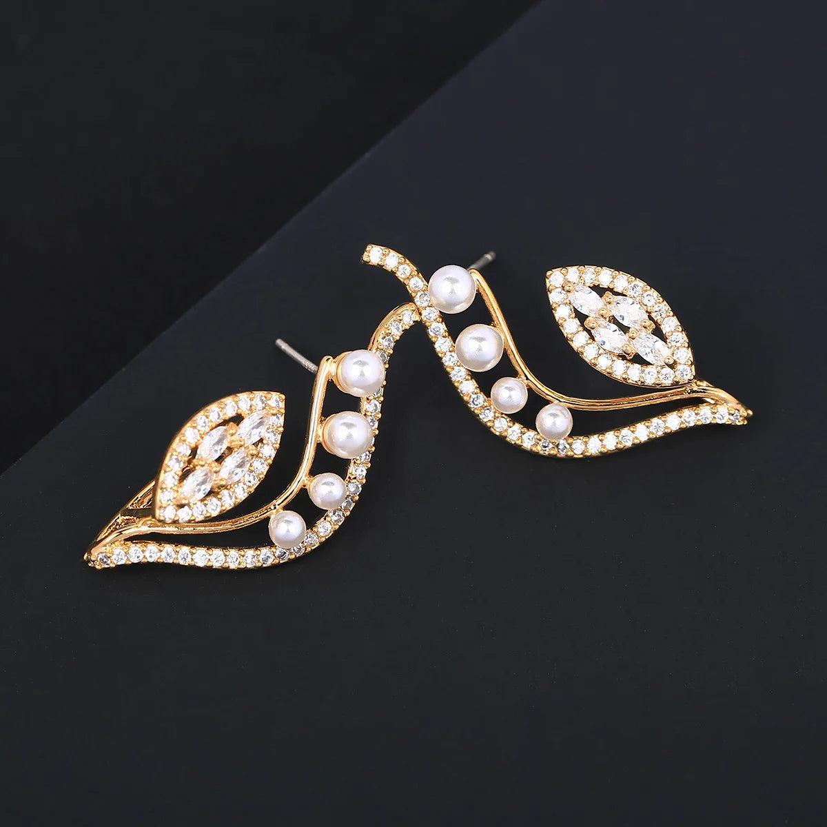 Luxury Zircon Pearl Earrings For Women or Girls  Chrismas' Gift