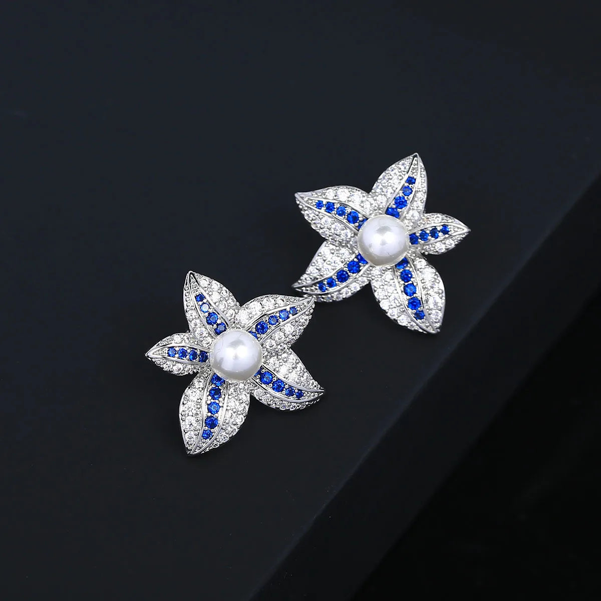 Bilincolor Luxury  Floral Pearl Light Luxury Zircon Earrings