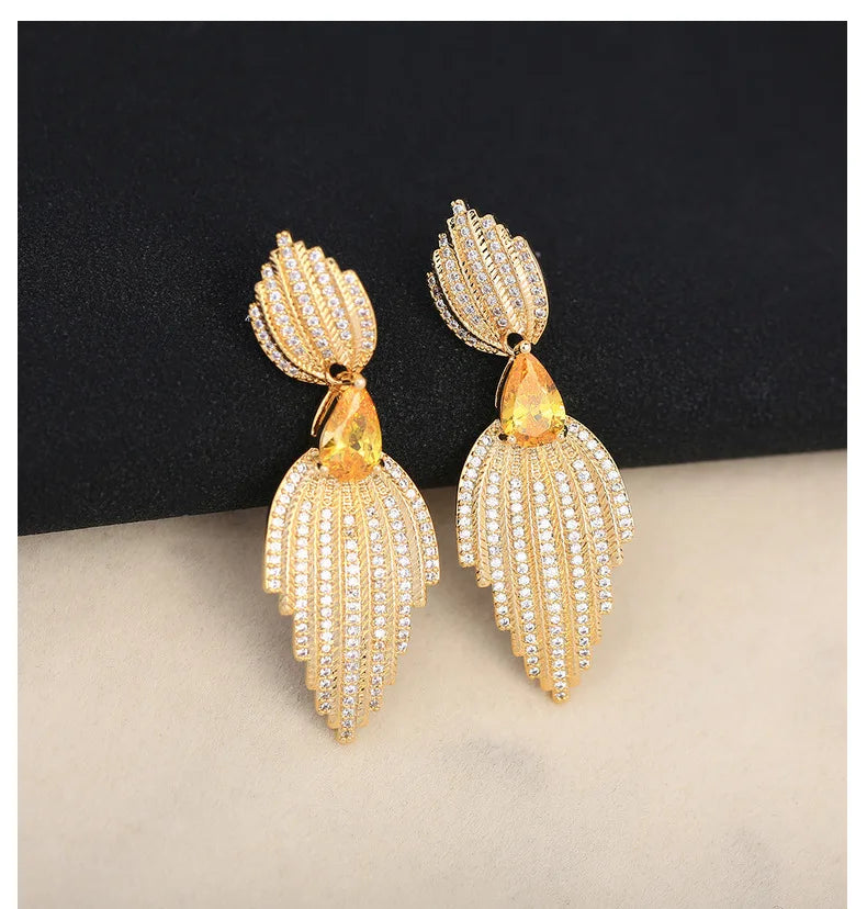 Bilincolor Light and luxurious  Earrings Inlaid with Zircon  for Gift