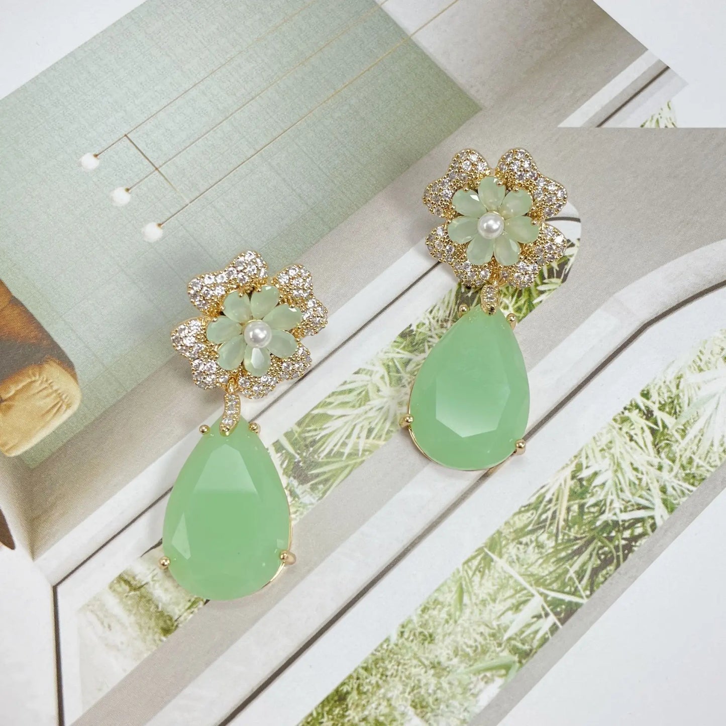 Bilincolor New Fashionable and Atmospheric Droplet Shaped Colorful Zircon Flower Light Luxury Style Earrings For Women