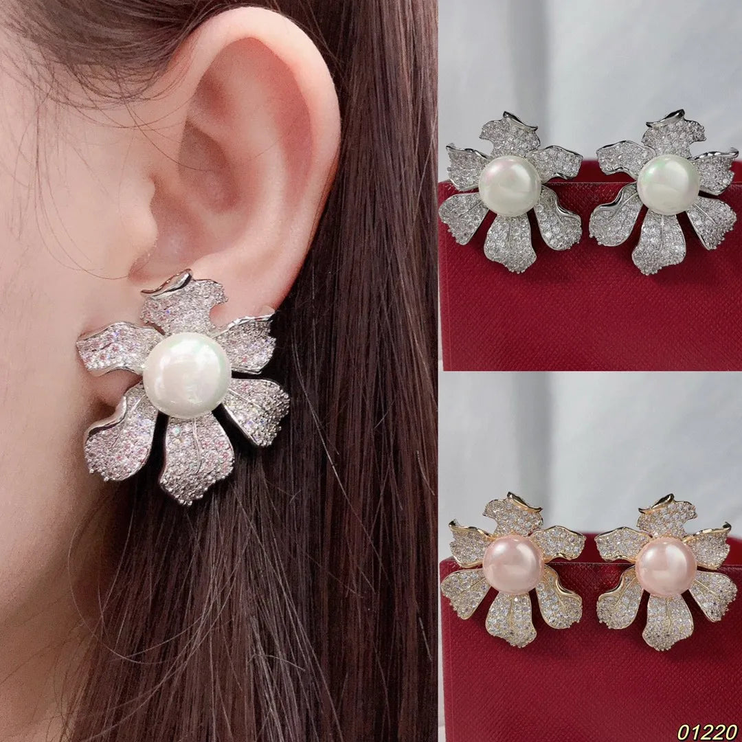 Bilincolor Fashionable, Elegant and Delicate Flower Pearl Studded Zircon Earrings for Christmas Gift