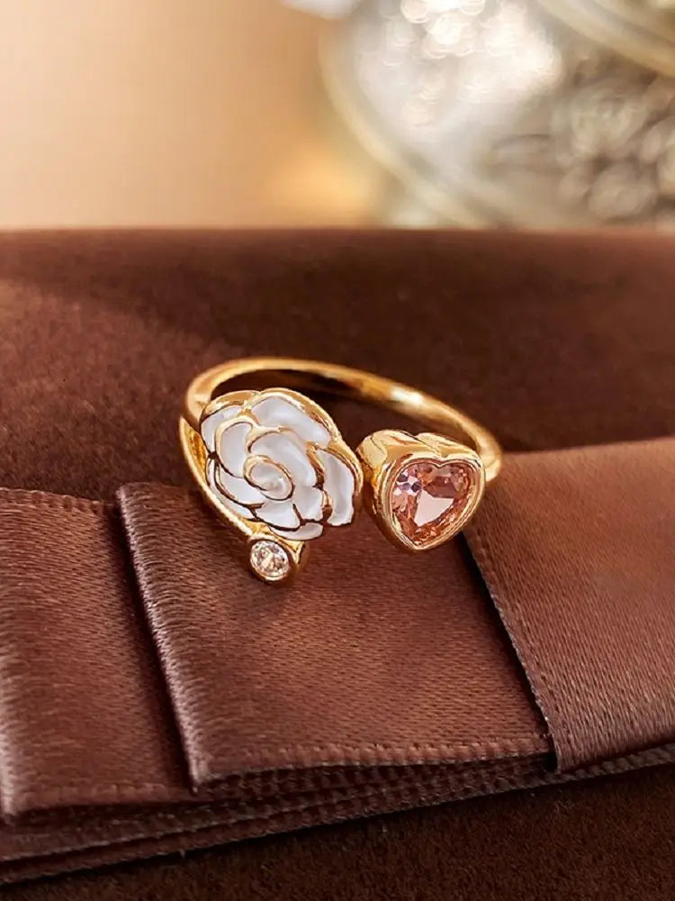 Bilincolor Zirconia  Camellia Heart Opening Ring