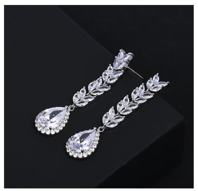 Bilincolor Light Luxury Water Drop Zircon Earrings  For Women or Girls'  Christmas Gift