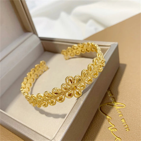 Women's Hand Bracelets Gold Plated Exquisite Leaf Wide Cuff Bangles Wristband Pulsera Wedding Jewelry Accessories Party Gifts