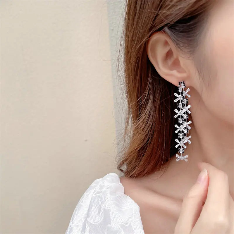 Bilincolor Dress Banquet Zircon Flower Long Style  Earrings  for Chrismas’ Gift