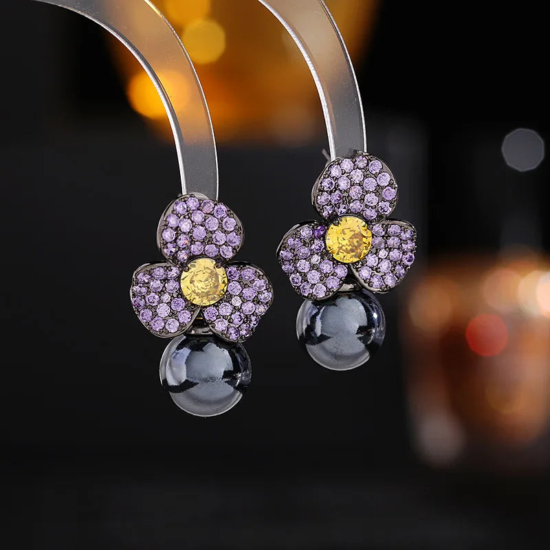 Bilincolor Light Luxury French Retro Elegant Temperament Flower Pearl Earrings for Wedding or Party