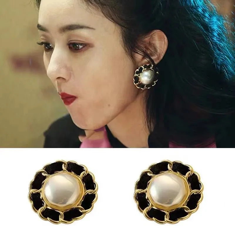 Bilincolor Small Fragrant Pearl Big Star Same PU Leather Mermaid Ji Earrings for Wedding or Party