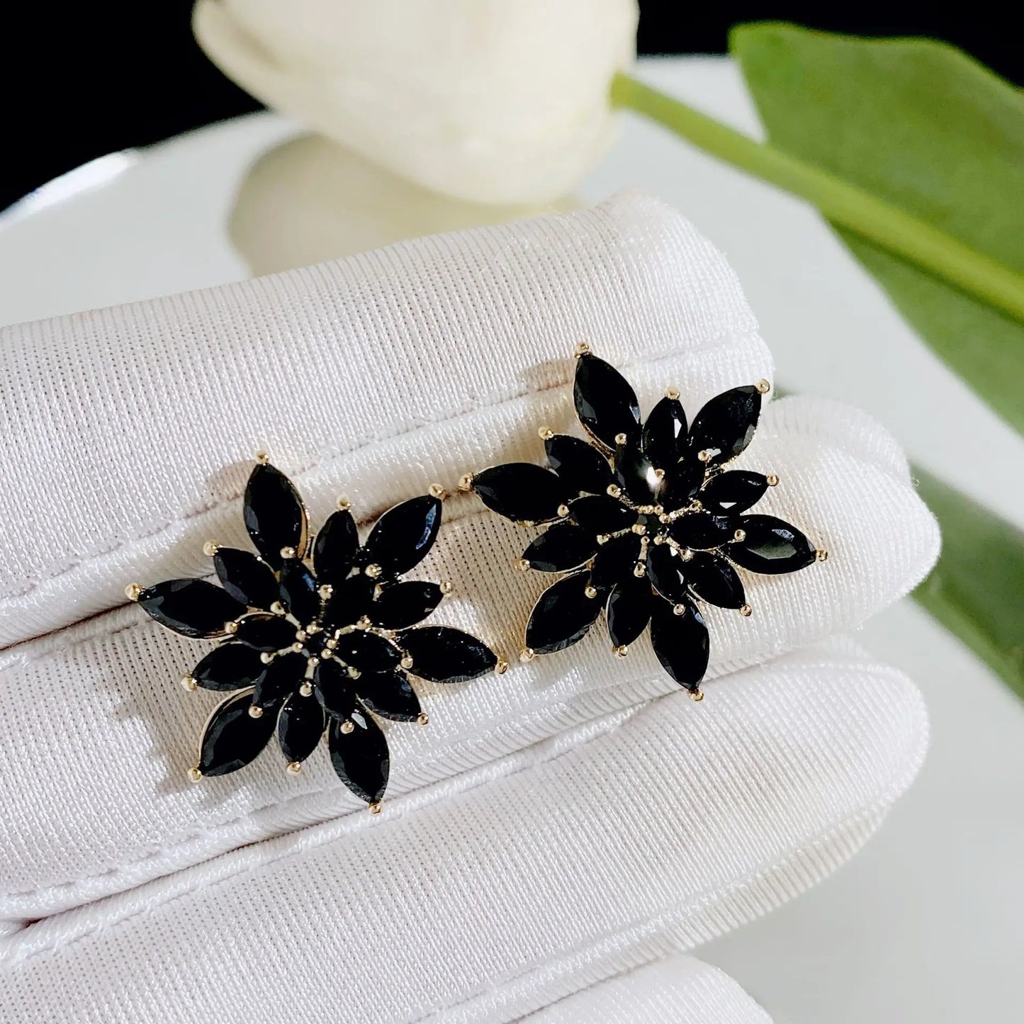 Bilincolor Luxury Black Zircon Snowflake Earrings For Gift  or Party